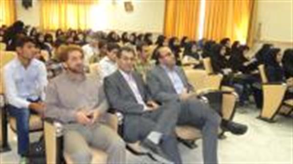 همایش توجیهی جهت دانشجویان جدیدالورود در محل سالن حجاب دانشکده پرستاری و مامایی کرمانشاه برگزار گردید.
